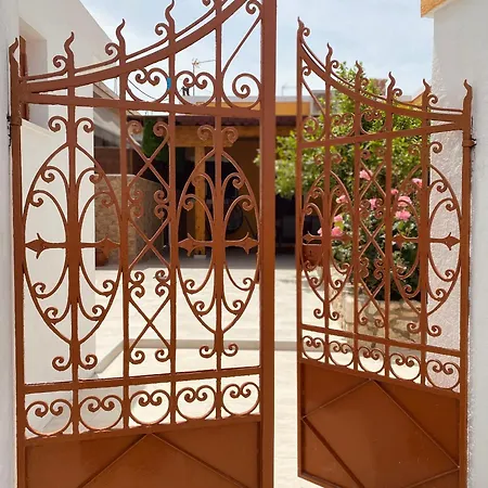 Archangelos Family House
